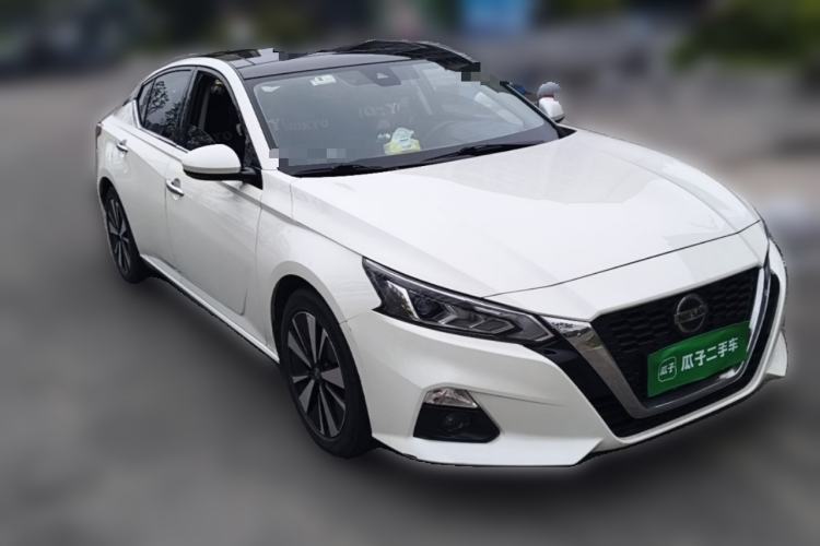 Nissan Altima 2020 — фото 3