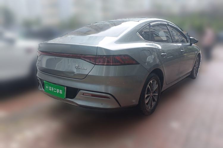 BYD Qin Plus 2023 — фото 4
