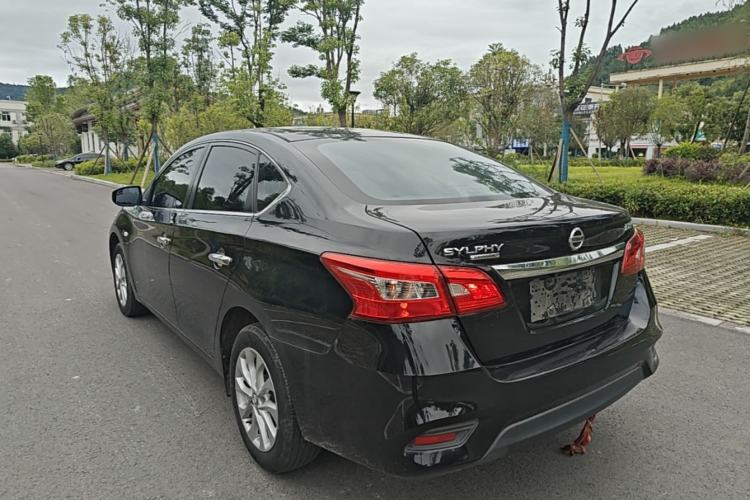 Nissan Sentra 2024 — 4