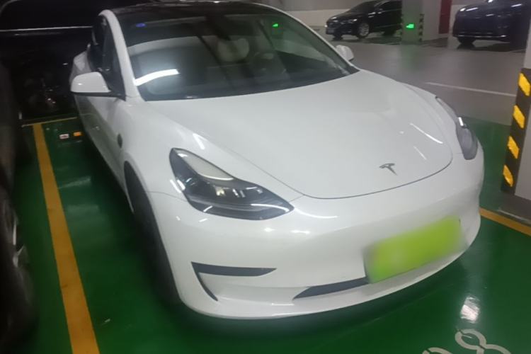 Tesla Model 3 2022 — 3