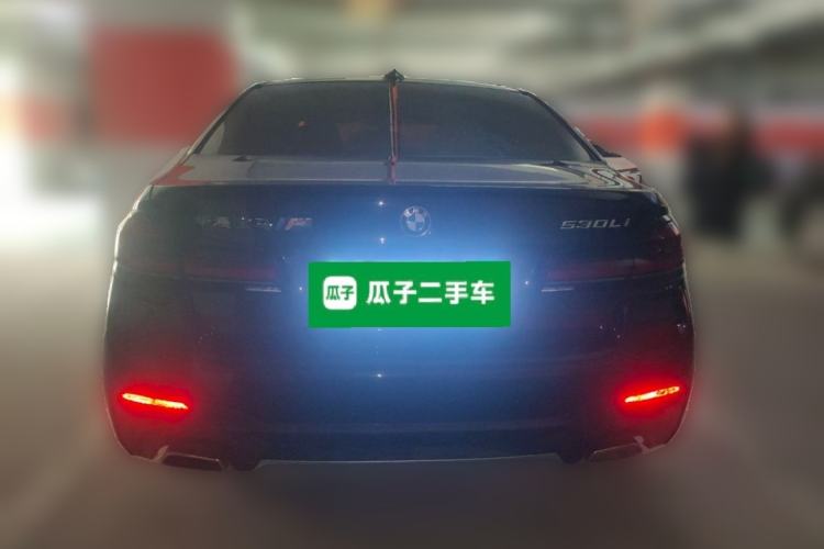BMW 530Li 2023 — 5