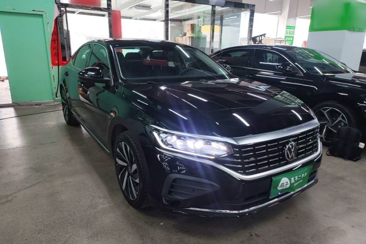 Volkswagen Passat 2025 — 3