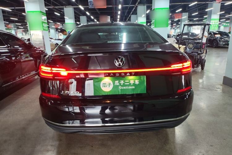 Volkswagen Passat 2025 — 5