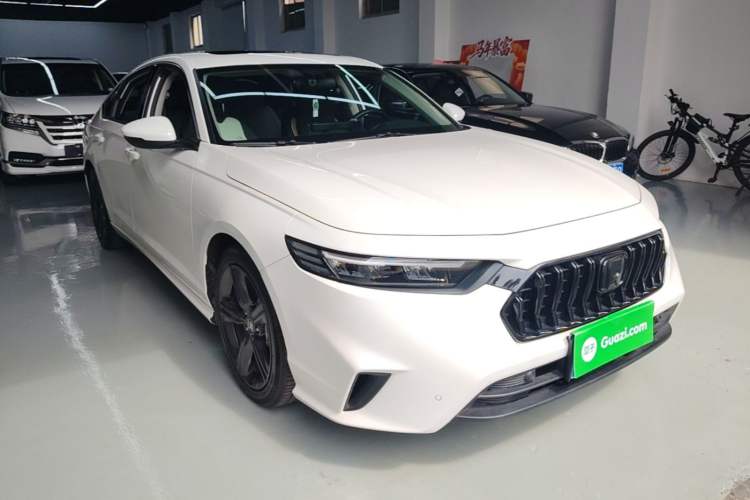 Honda Accord 2025 — 3