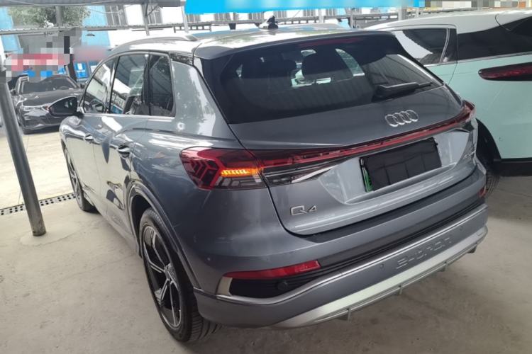 Audi Q4 e-tron 2024 — 4