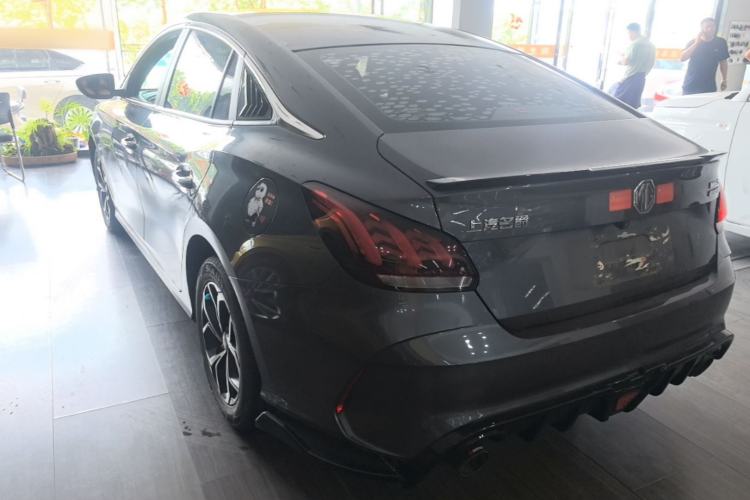 MG 5 2022 — 4