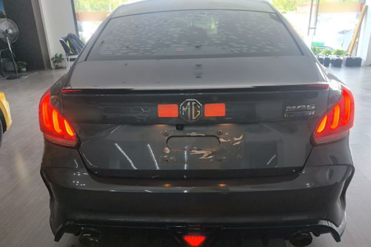 MG 5 2022 — 5
