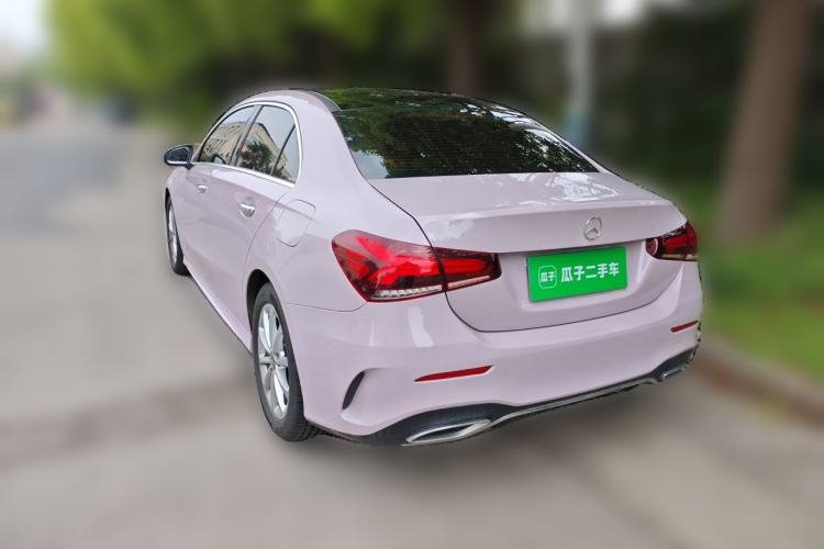 Mercedes-Benz A 200 L 2022 — фото 4