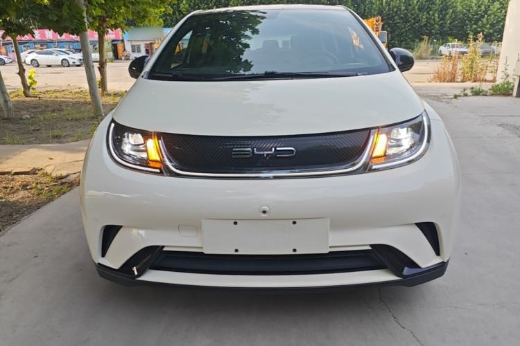 BYD Dolphin 2023 — 2