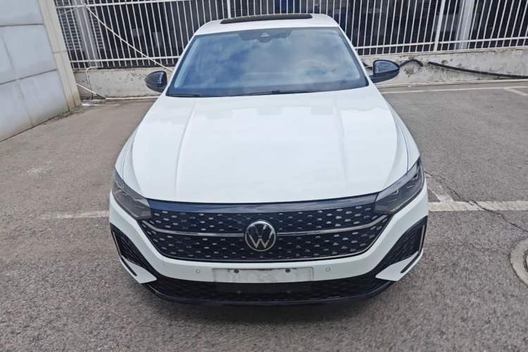 Volkswagen Lavida 2024 — 2