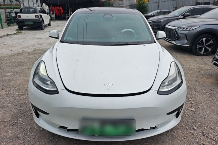 Tesla Model 3 2022 — 2