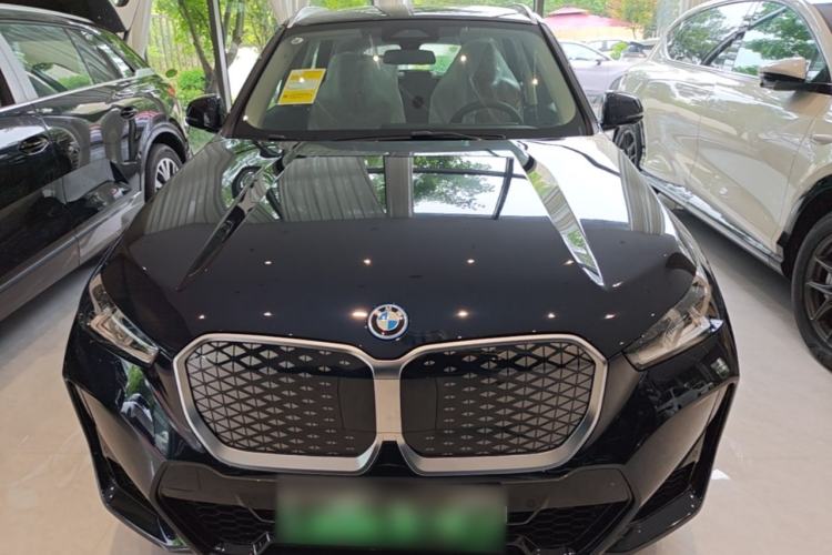BMW iX1 2026 — 2