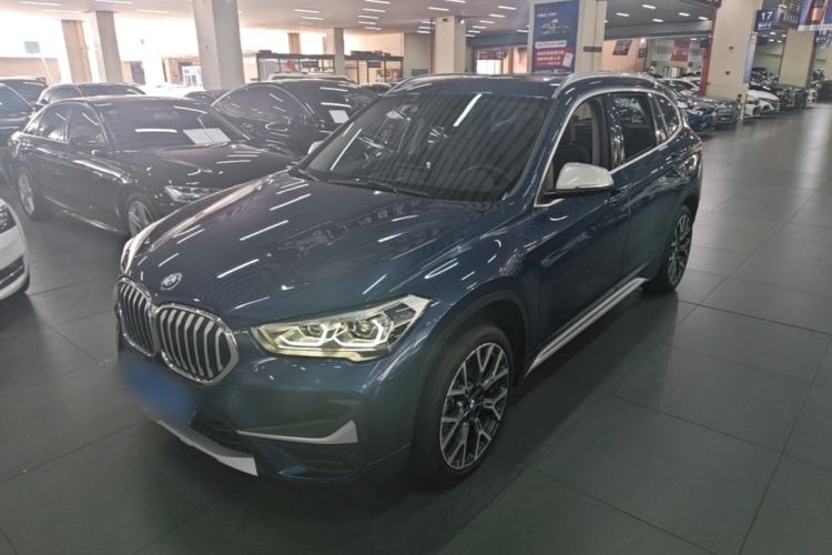 BMW X1 2021 — фото 1