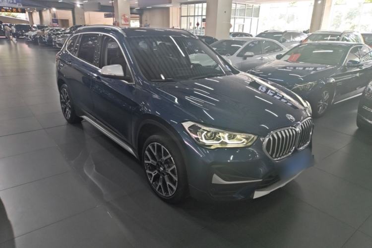 BMW X1 2021 — фото 3