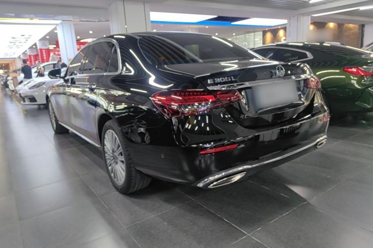 Mercedes-Benz E 300 L 2021 — 4