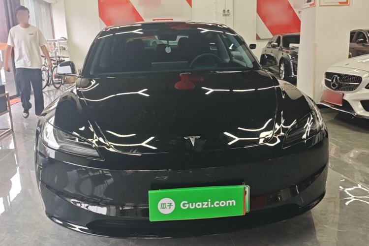Tesla Model 3 2023 — 2