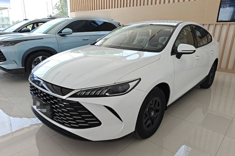 BYD Qin Plus 2025 — фото 1