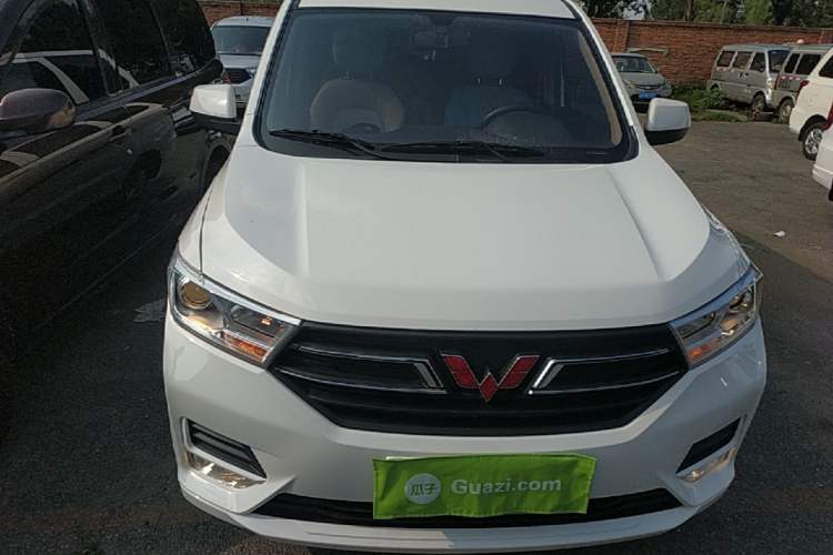 Wuling Hongguang 2021 — 2