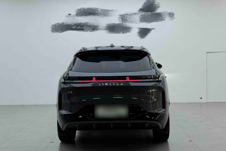 Lynk & Co 08 EM-P 2023 — фото 5