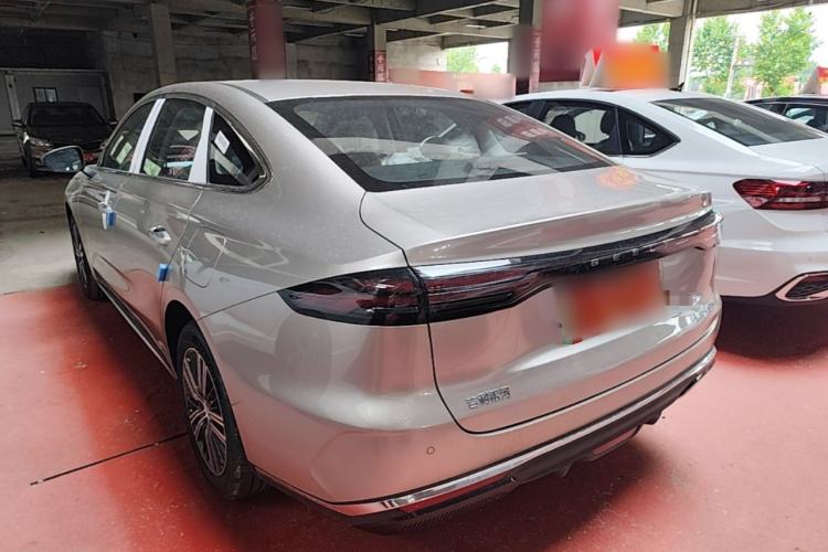 Geely Galaxy Stellar 6 2026 — 4