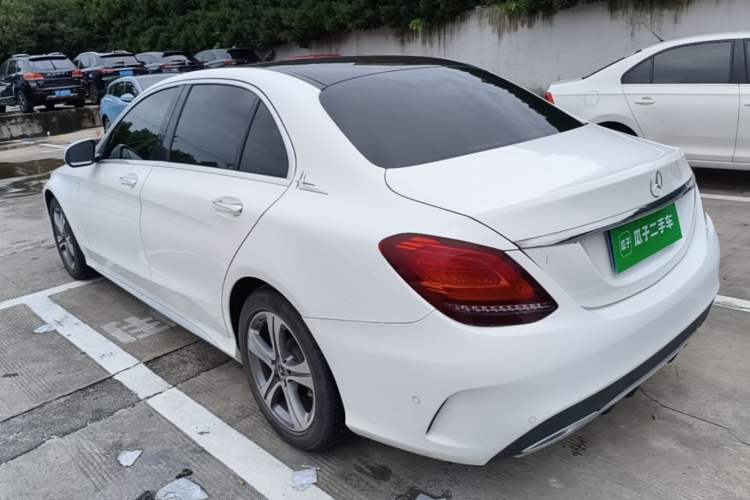 Mercedes-Benz C 260 L 2020 — фото 4