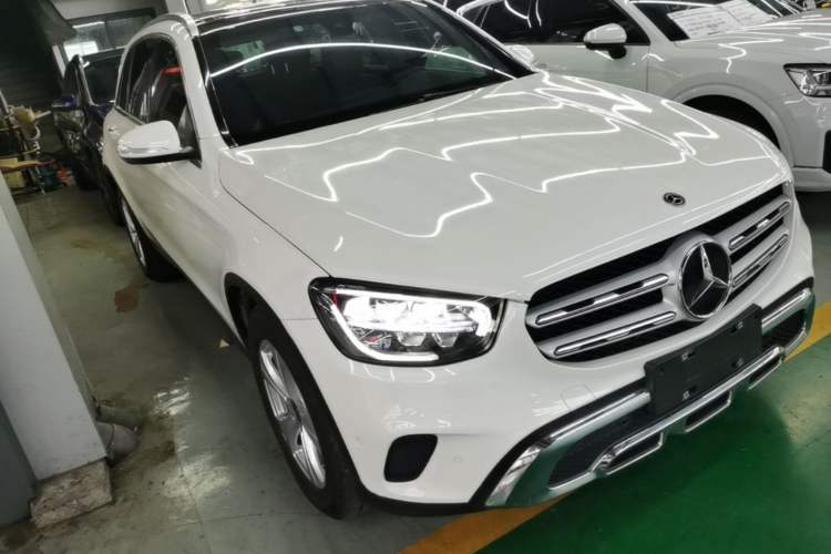 Mercedes-Benz GLC 260 L 2020 — фото 3