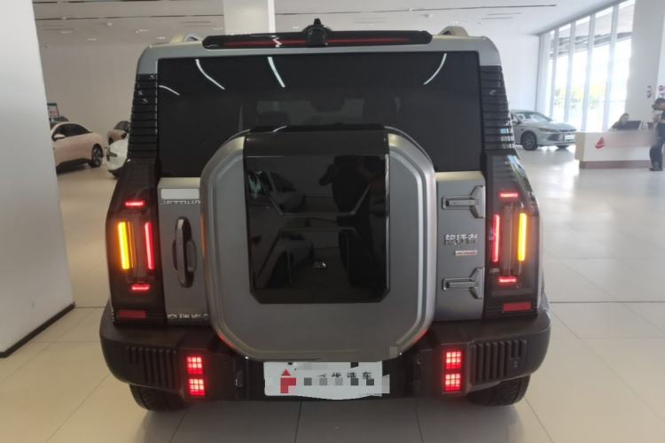 Jetour Traveler 2023 — 5