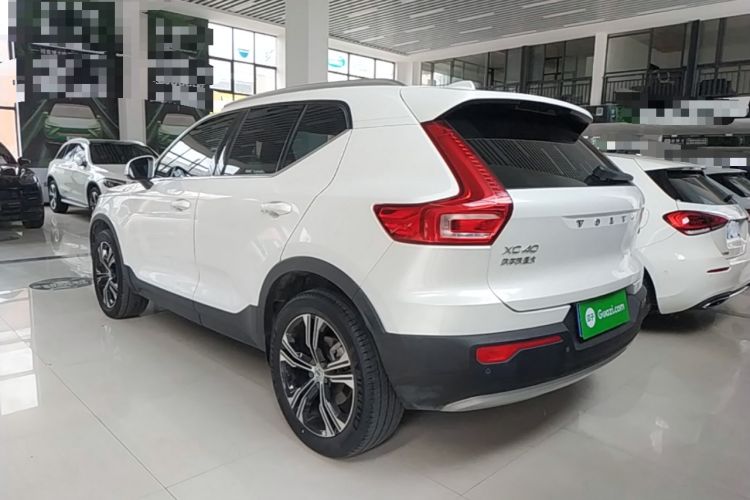 Volvo xc40 2022 — фото 4
