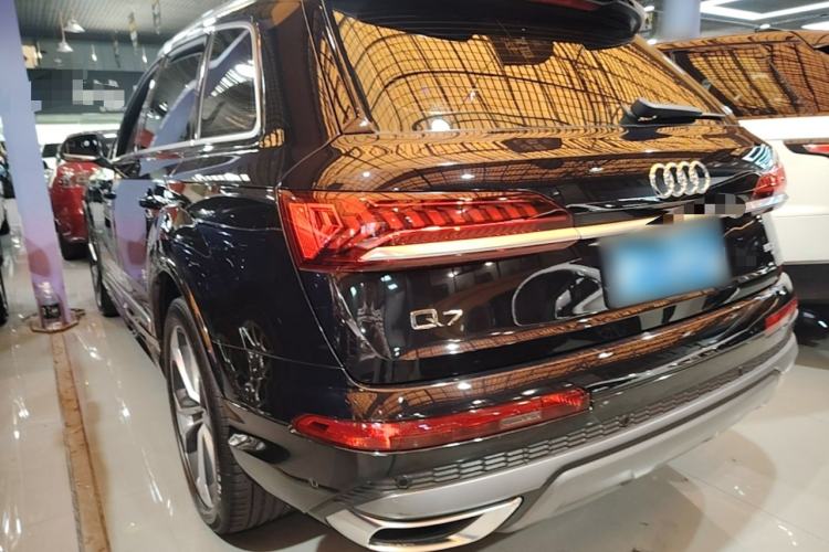 Audi Q7 2020 — 4