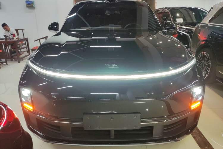 Li Auto L9 2022 — 2