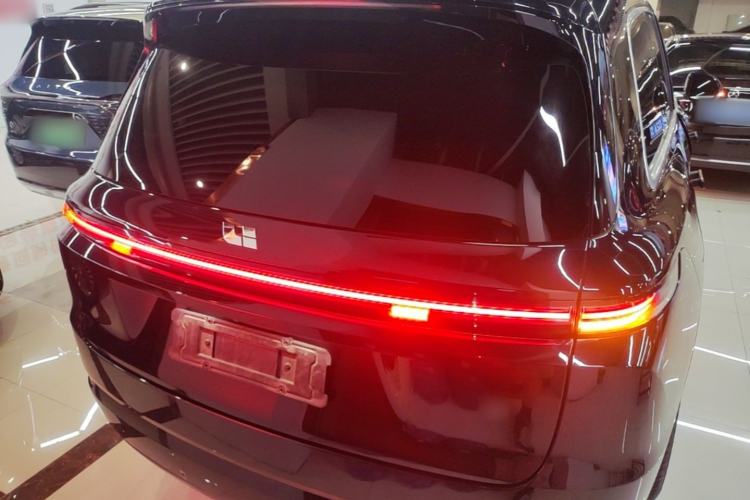Li Auto L9 2022 — 5