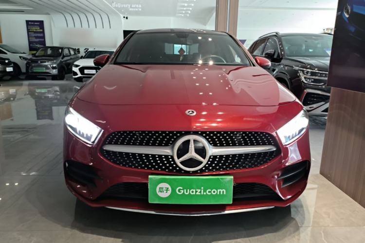 Mercedes-Benz A 200 L 2021 — 2