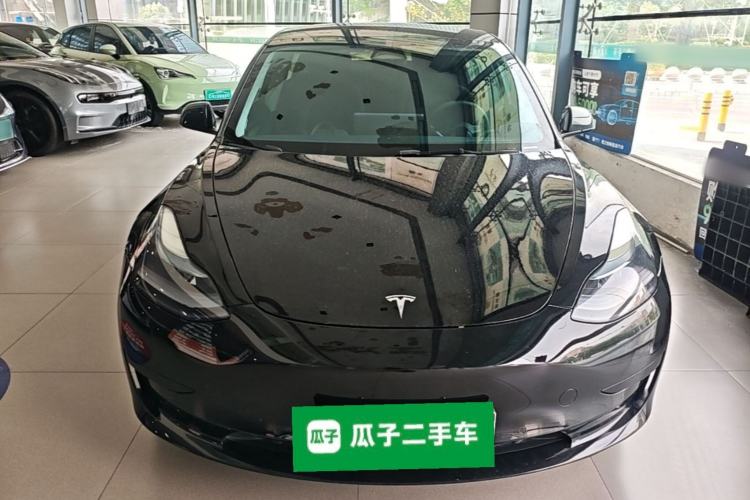 Tesla Model 3 2022 — 2
