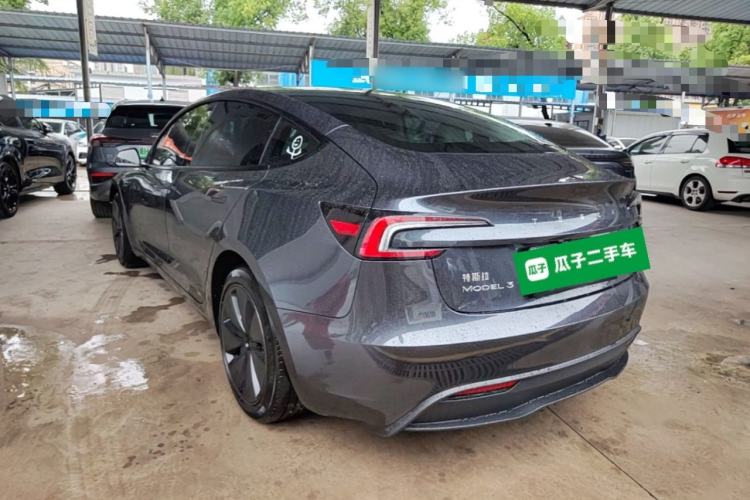 Tesla Model 3 2023 — 4