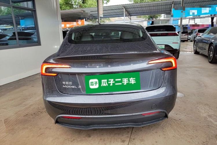 Tesla Model 3 2023 — 5