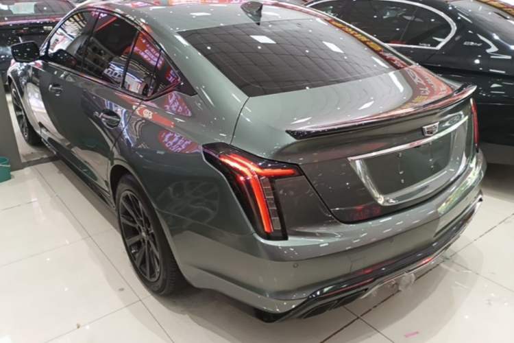 Cadillac CT5 2023 — 4