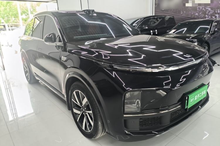 Li Auto L8 2023 — 3