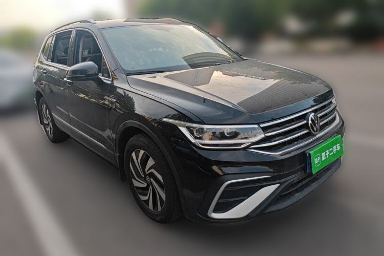 Volkswagen Tiguan L 2022 — 3