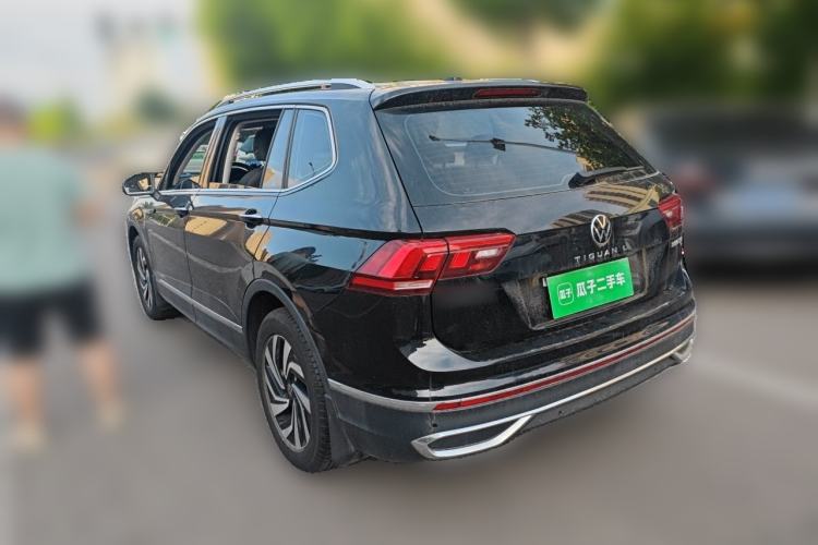 Volkswagen Tiguan L 2022 — 4
