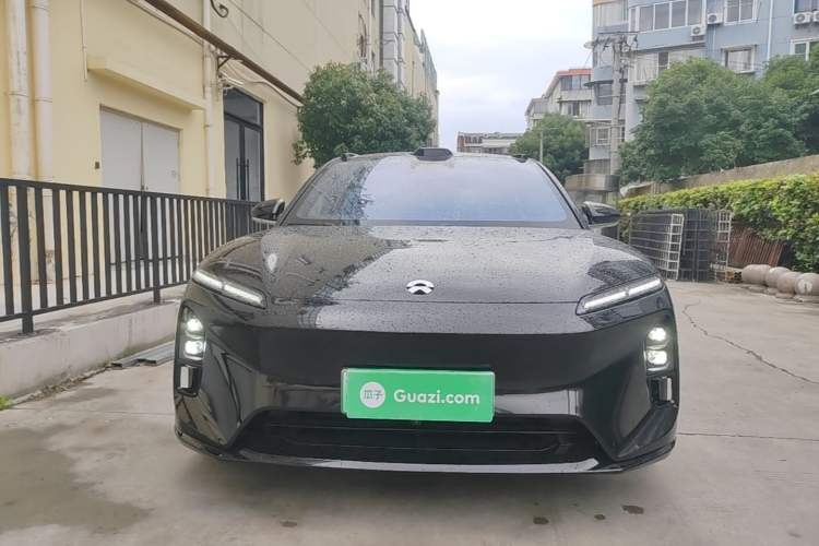 NIO ET5T 2025 — 2