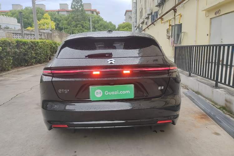 NIO ET5T 2025 — 5