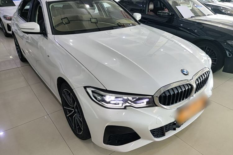 BMW 320Li 2022 — 3