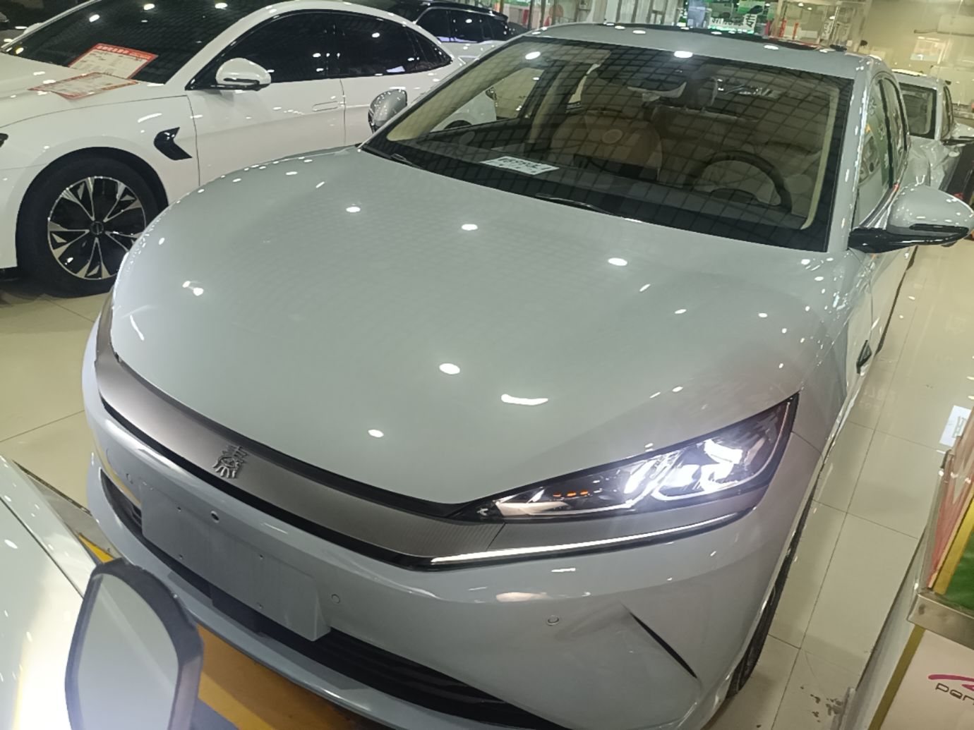 BYD Qin L 2025 — фото 1