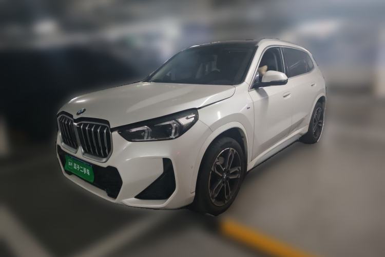 BMW X1 2023 — фото 1