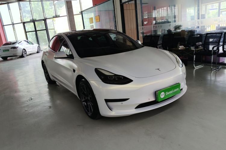 Tesla Model 3 2021 — 3