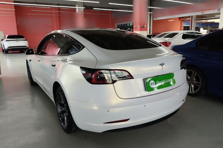 Tesla Model 3 2021 — 4