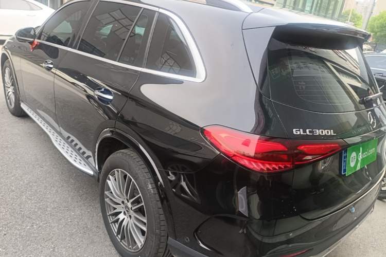 Mercedes-Benz GLC 300 L 2025 — фото 4