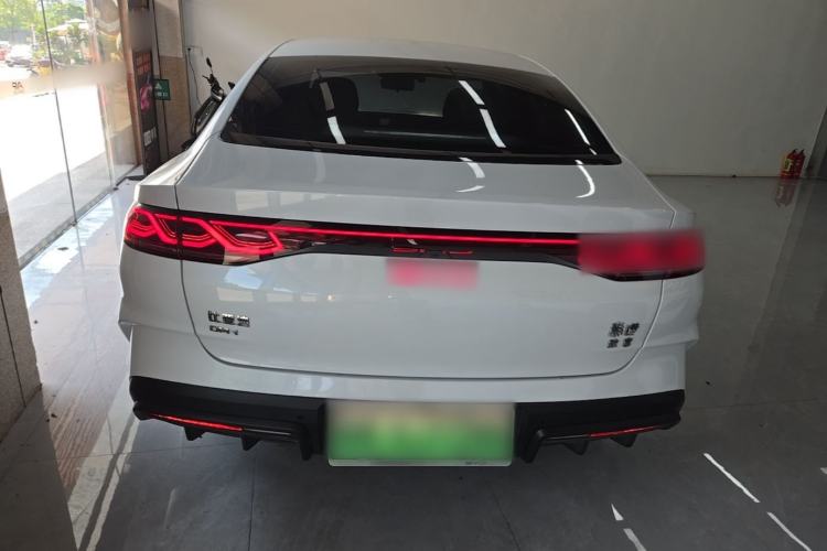 BYD Qin L 2024 — 5