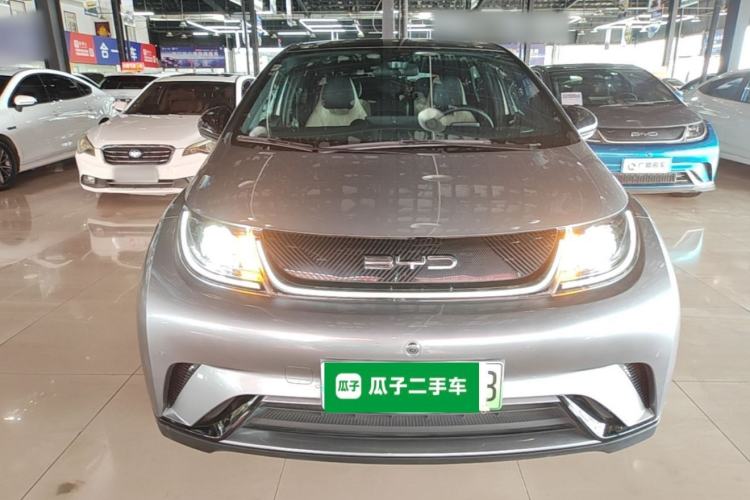 BYD Dolphin 2023 — 2