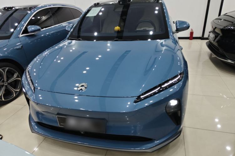 NIO ET5 2022 — 2
